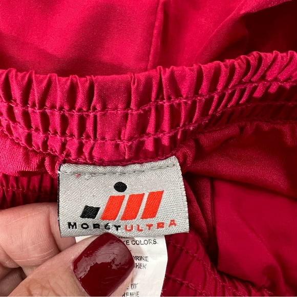 Moret Ultra Women’s Red Running Shorts - Size Large - Picture 4 of 8